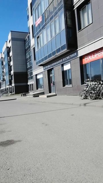 С угла Ул. Катерников