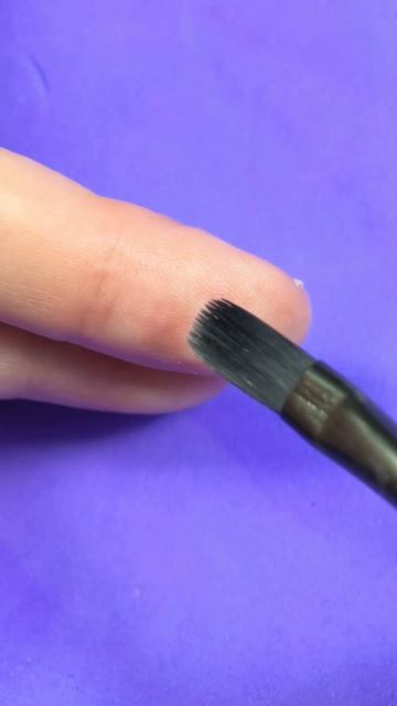 Хорошая кисть для маникюра