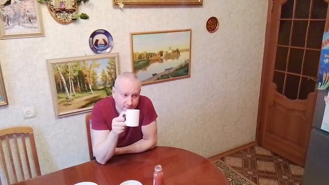 Мои размышления, почему яйца с коричневой скорлупой дороже. Ищу разницу.