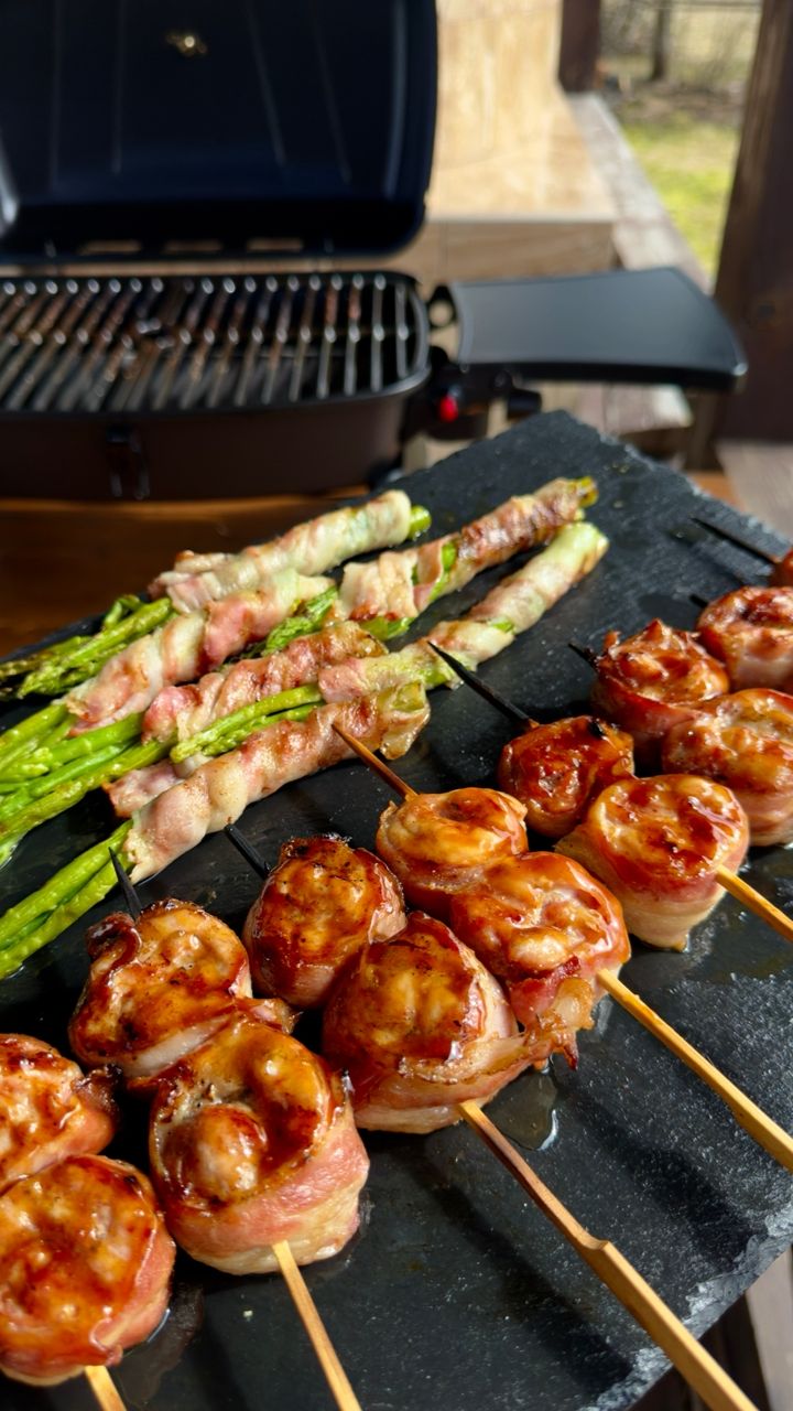 Шашлык из курицы в беконе