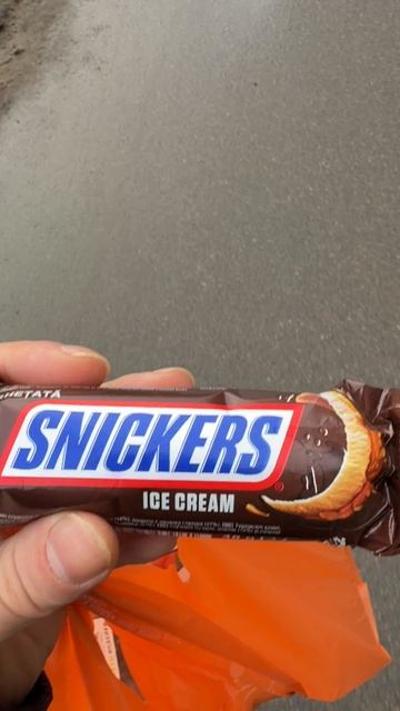 То самое мороженое СНИКЕРС!