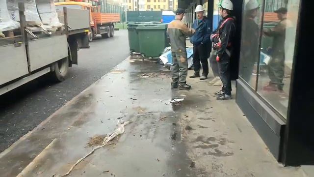 Так то я логистикой занимаюсь, а стримы это для души)Манипулятор работаем на территории ФК Торпедо.