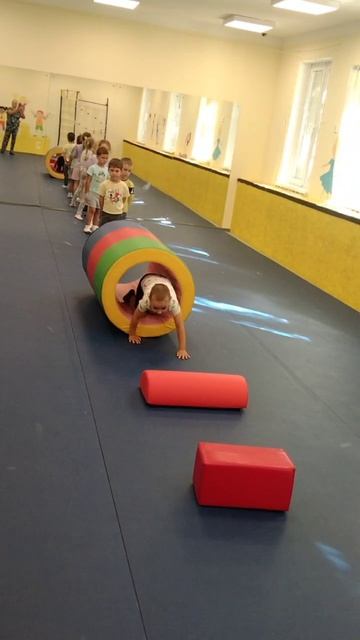 Cosmo Сад в г.Зеленоград. Занятие физкультурой.