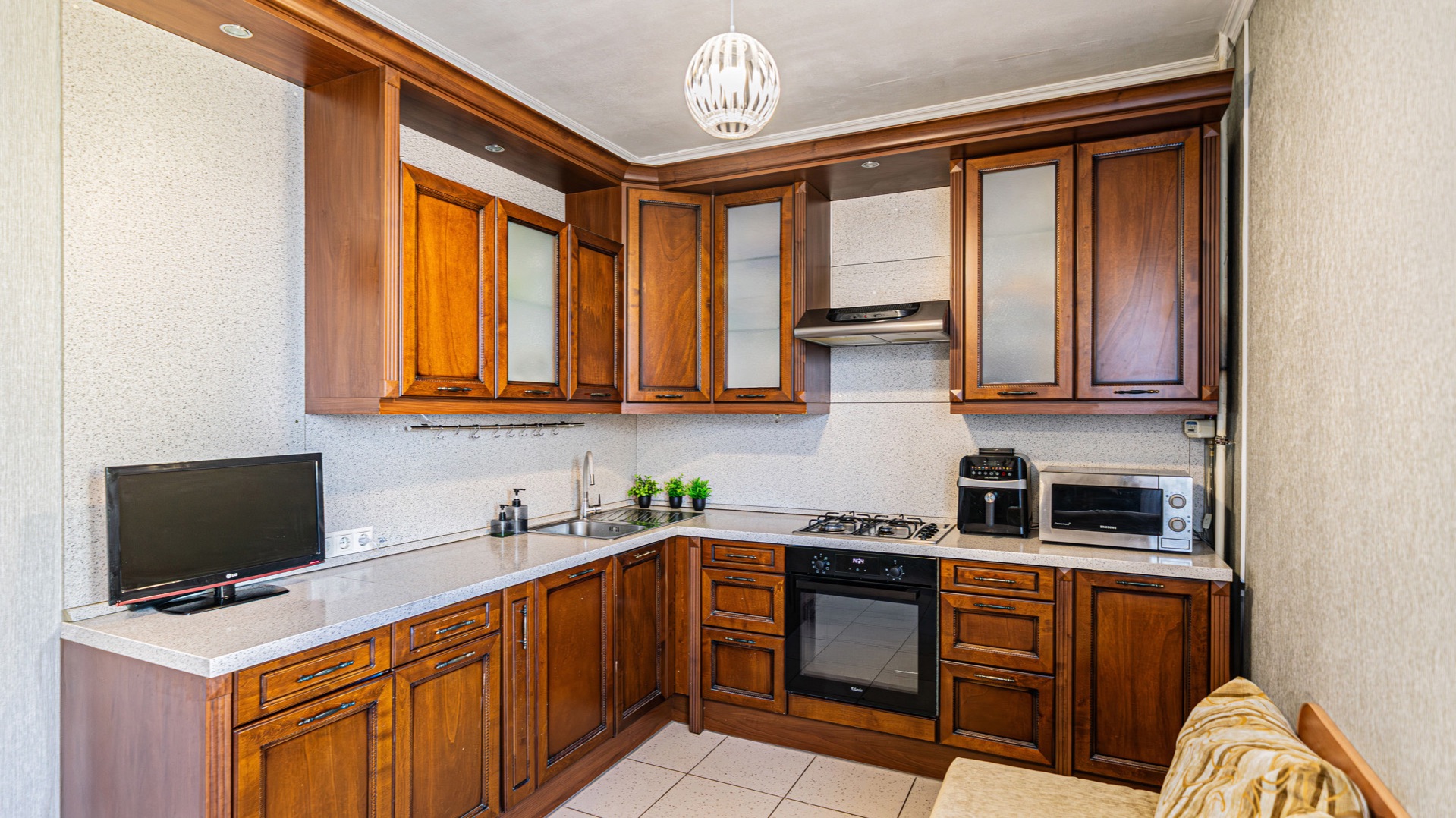 2-к квартира, Космонавтов 18/1