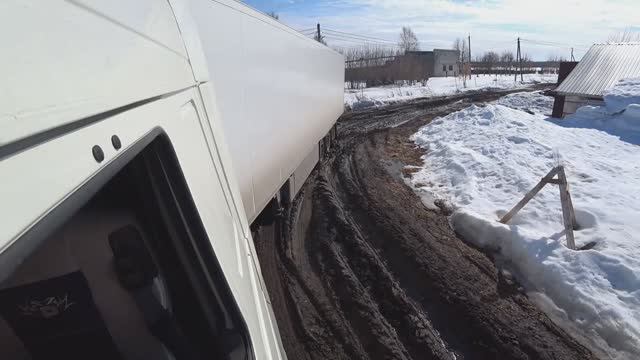 ДАФом УНИЗИЛ ВОЛЬВУ СЛУЧАЙНО))) ДОБРЫЕ ЛЮДИ ЖИВУТ В ГОРОДЕ ....