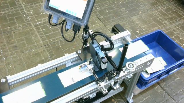 ESTLAB.ru - Маркировочный конвейер