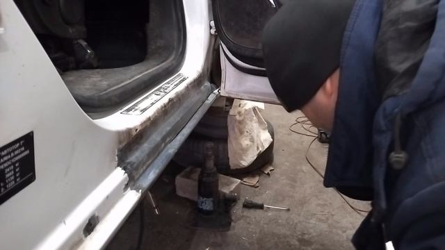 Стальной каркас Воронеж.замена порога и окрас Опель Зафира