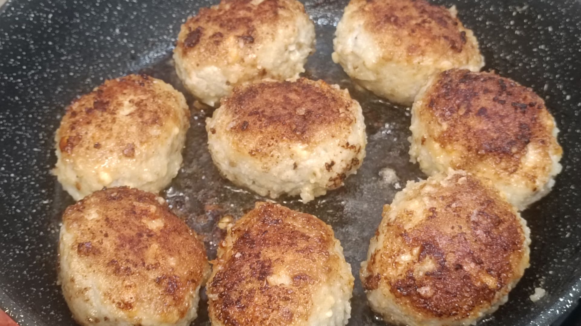 Котлеты без яиц и хлеба. Приехала к дочке.