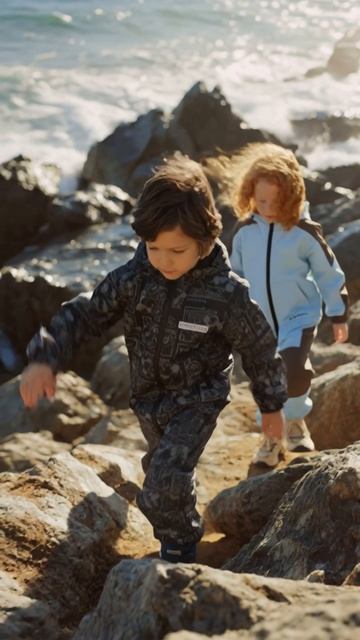 Комбинезоны софтшелл,можно-бегать по берегу, ловить волны, забираться выше и не думать о погоде