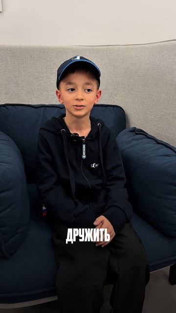 Попросили юного пилота программы SMP Racing Эмре Авджы продолжить популярные поговорки