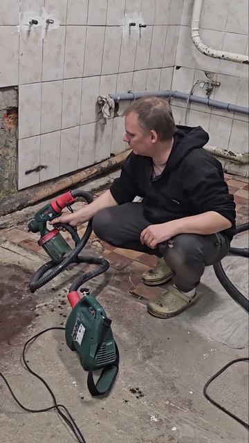 Делаем ремонт в детейлинг студии. День 3.

Пропустили второй день, так как просто делали уборку.