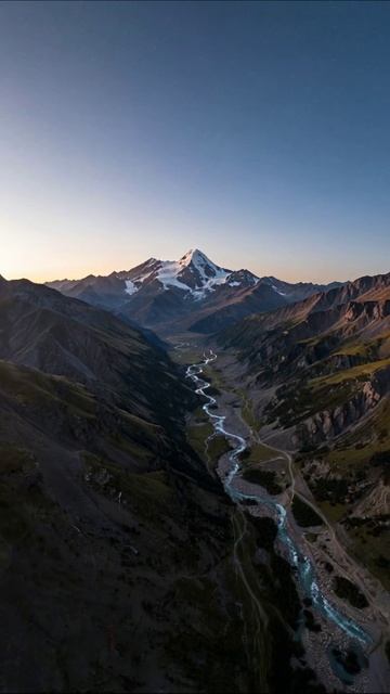 Величие гор: захватывающие виды на природу #горныйпейзаж #природа #путешествие