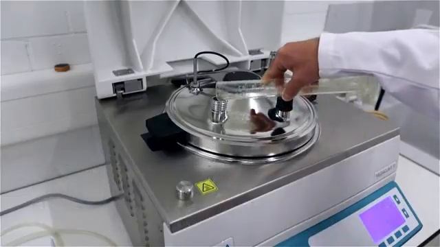 Приготовление питательной среды для подготовки корма для мух с помощью оборудования Integra