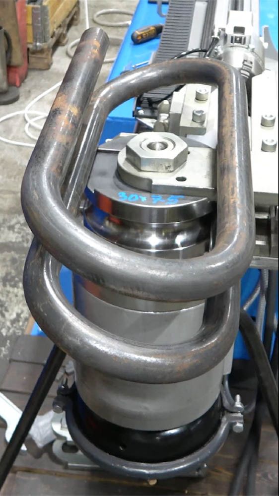 Гибка змеевика из круглой стальной трубы полуавтоматический трубогиб MASTER