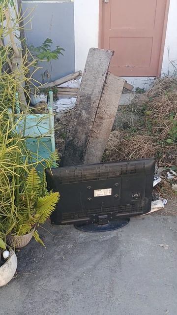 Технику тут не чинят #жизньнафилиппинах #семьявместе #филиппины