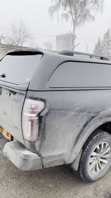 Топовый кунг СКАТ в чёрном исполнении установлен на пикап Great Wall Poer