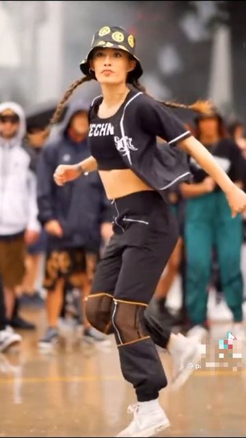 «Перестают танцевать не потому, что стареют, — стареют потому, что перестают танцевать» Джесси Ньюб