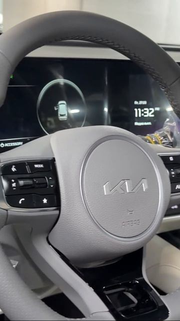 KIA против всех, представление