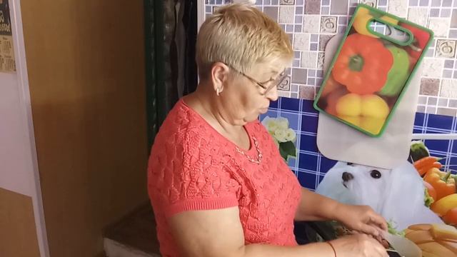 Готовлю и отвечаю на вопросы-общаемся,  О  Катерине)))