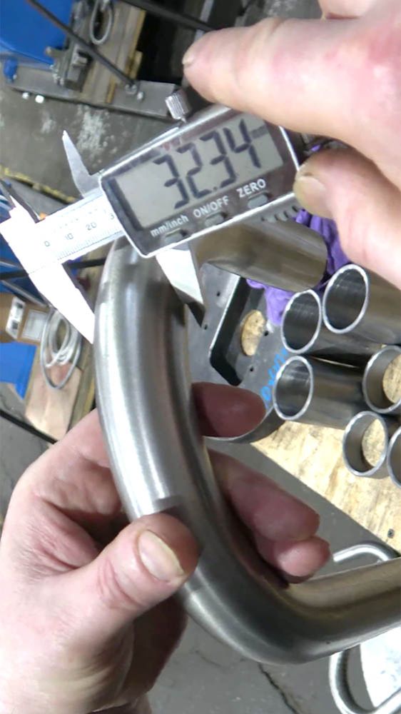 Качественная гибка трубы нержавейки D32мм  изменение сечения 0,6% трубогиб автоматический MASTER.3X