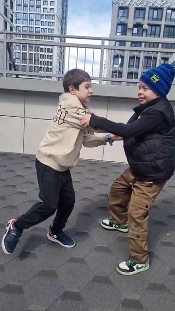 Битва титанов