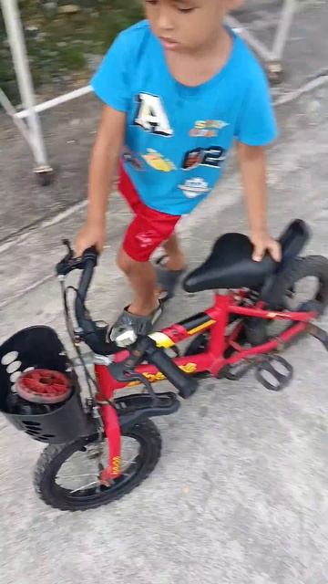 Велосипед опять в ремонт папе) #жизньнафилиппинах #филиппины #филиппины