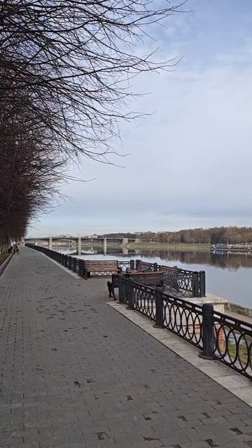 Россия, г.Тверь 04.04.26, 9 утра, +6°С  Ты за хмурость меня не вини...