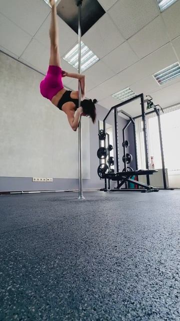 Элемент на пилоне 