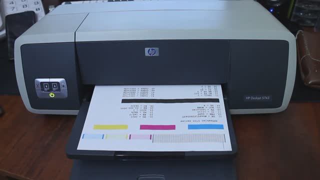 HP DeskJet 5743