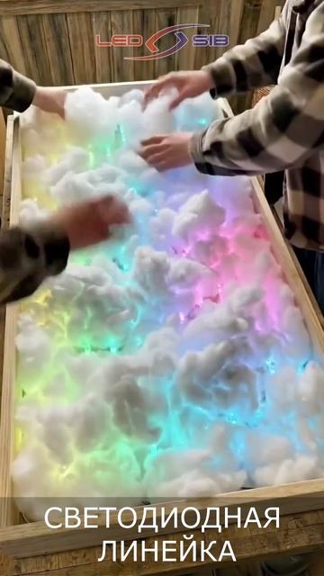 Стол-облако: магия света и смолы! ☁️✨