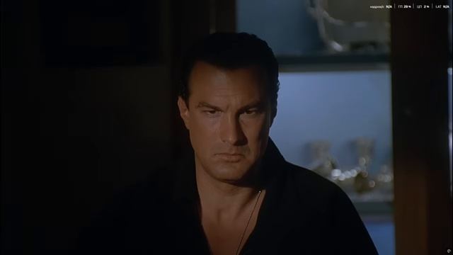 В осаде 1992 г. (Райбек находит убитого капитана. Террористы сбивают самолёт)