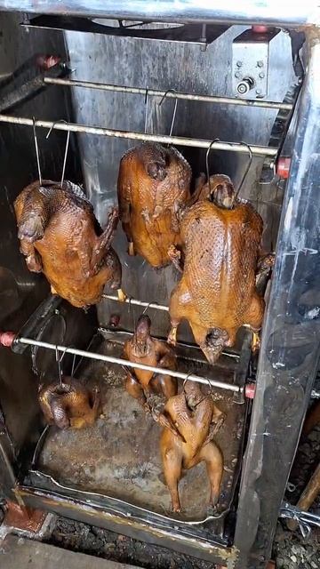 Горячее копчение 3 уточки и 3 утока вес 13 кг.