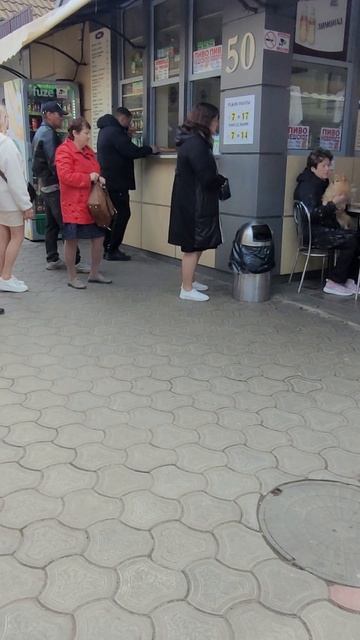 Атмосфера рынка в Анапе