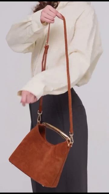 Сумка, которая завершает образ с первого взгляда.