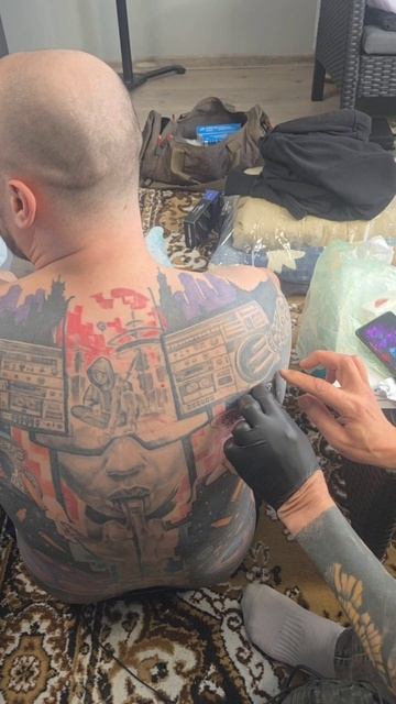 В видео трэк 
6. Вайт Блэки - яда флакон
Альбом : Сам ты Наташа ч.1 
Скоро ...
#тату #дом #Искусство