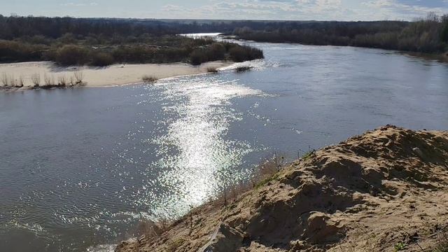 Это ни Тихий Дон., это! Буйный! Хопёр!