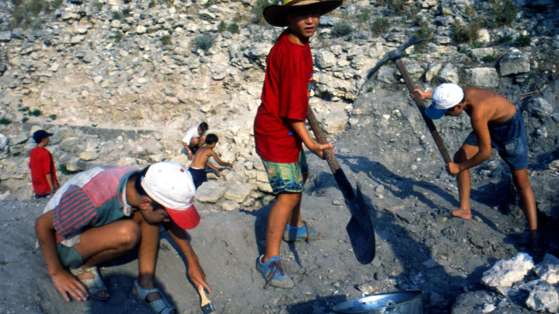 Археолог-опыт летнего лагеря