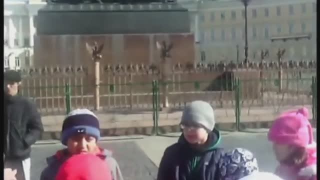 Весенний квест на Дворцовой площади