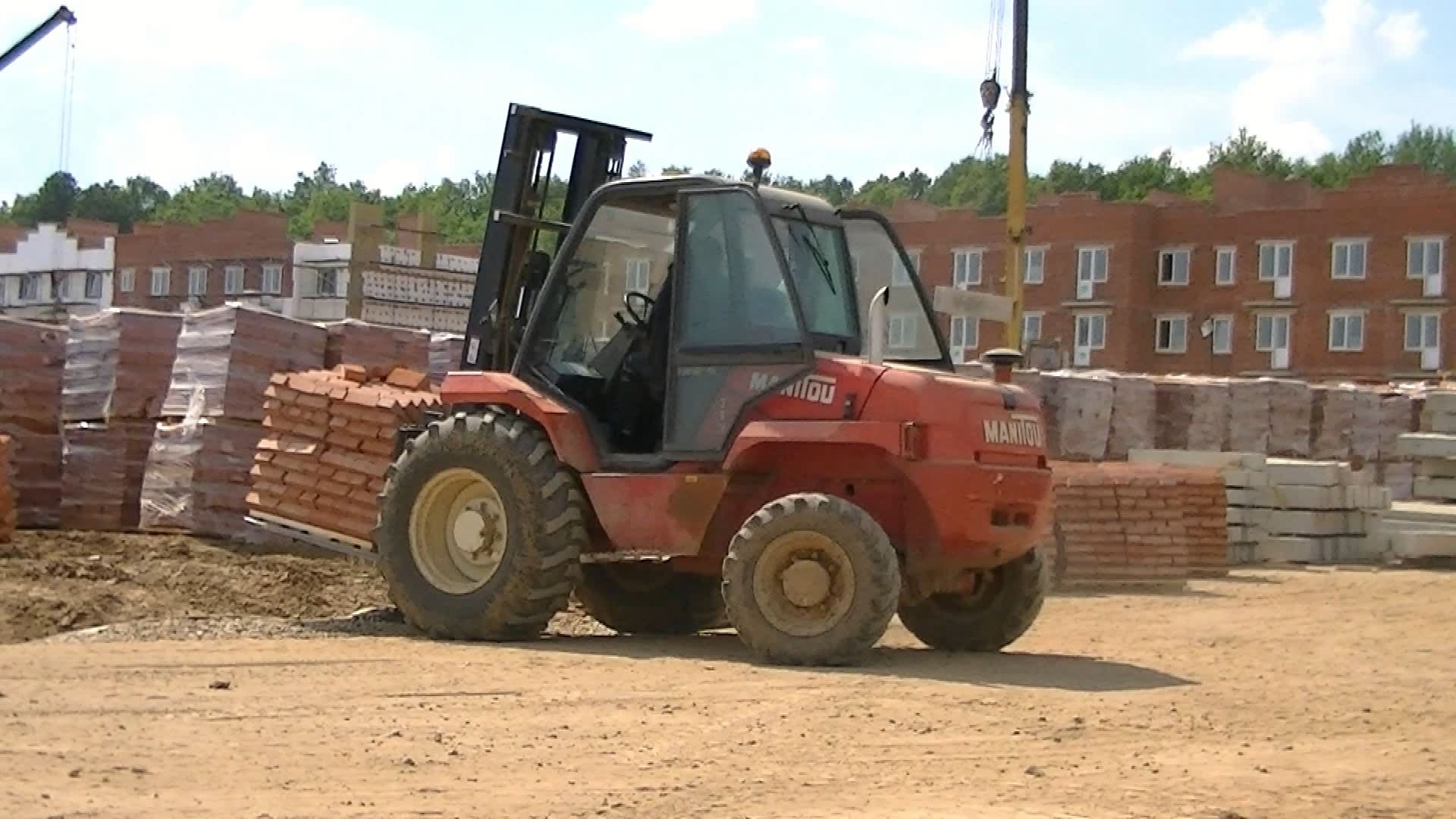 Вилочный погрузчик ManiTou M26-4