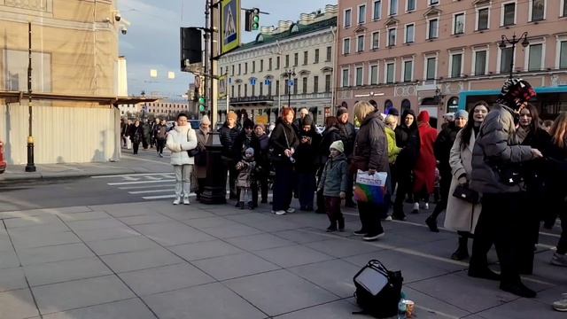 ИВАН  ГАРД  ВЫВЫСТУПАЕТ НА  БОЛЬШОЙ  КОНЮШЕННОЙ