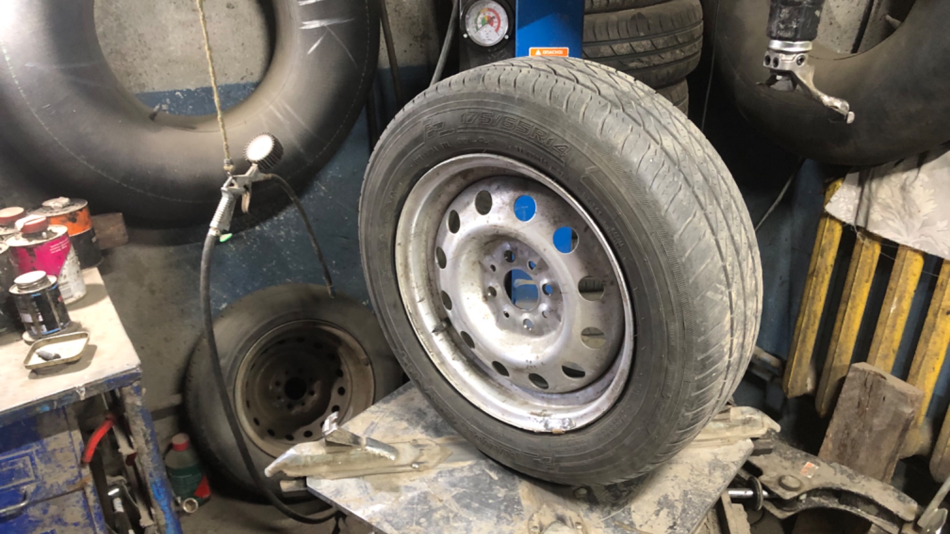 Колесо б/у Кама 175/65 R14 на ВАЗ (LADA)