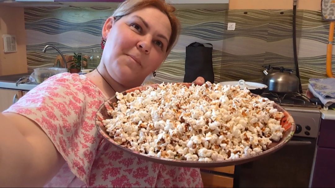 ВКУСНЯШКА ЗА ДВЕ МИНУТЫ.Одна на хозяйстве.