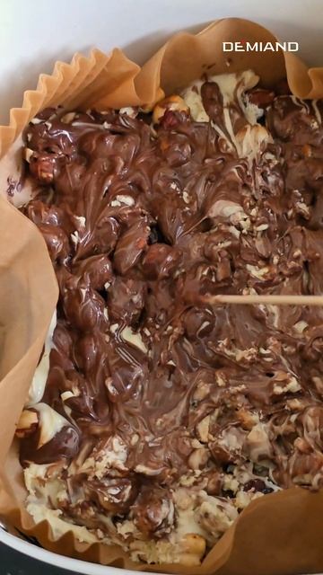 Как сделать шоколад с большим количеством орешков 😋🤌