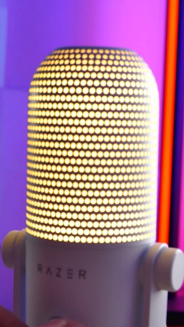 Взял микрофон Razer