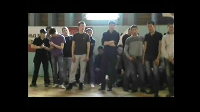 2013 сыл. М. К. Аммосов бирииЬигэр волейбол курэ5э.