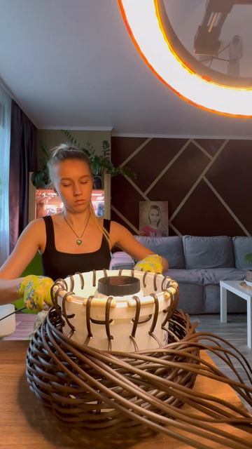 Кашпо из ротанга