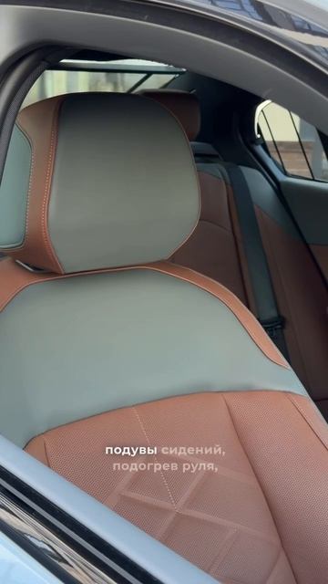 BMW или MERCEDES: что выберешь?  Сравнили два таких прохожих и в то же время разных