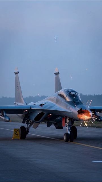 Тишина перед бурей: когда небеса становятся мрачными #авиация #боевыесамолеты #угроза