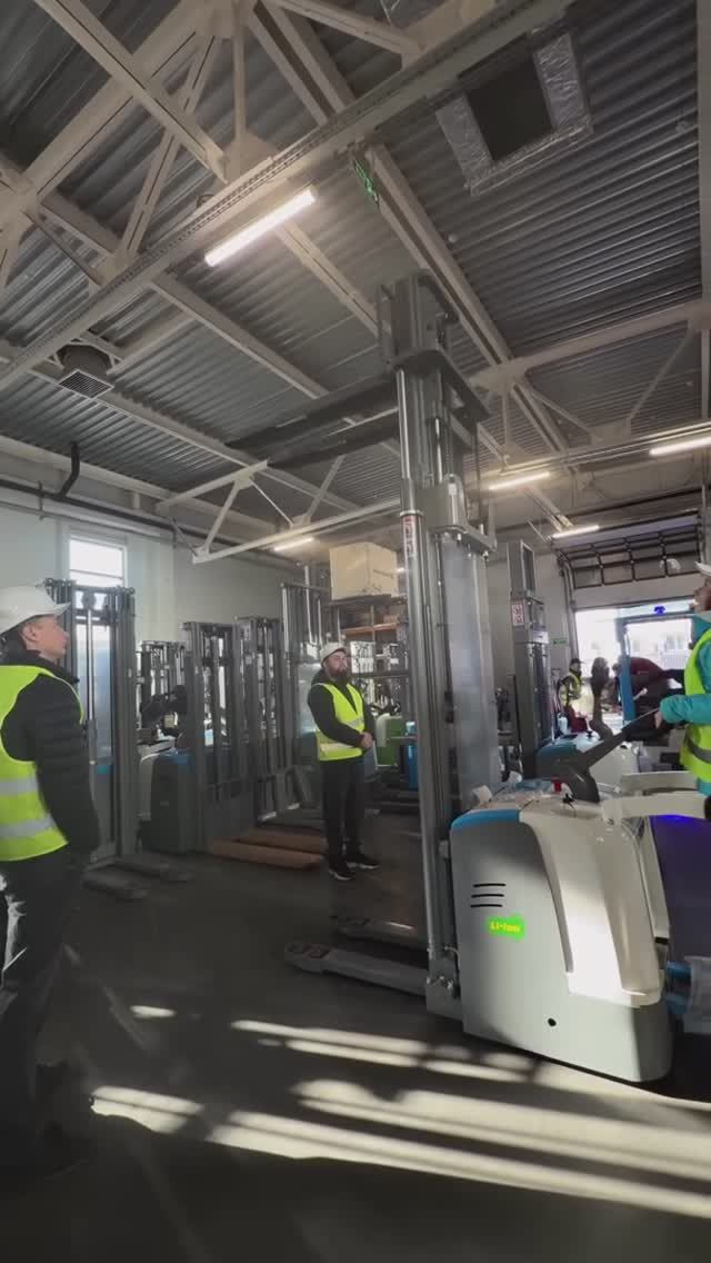 Работа штабелера SHANN