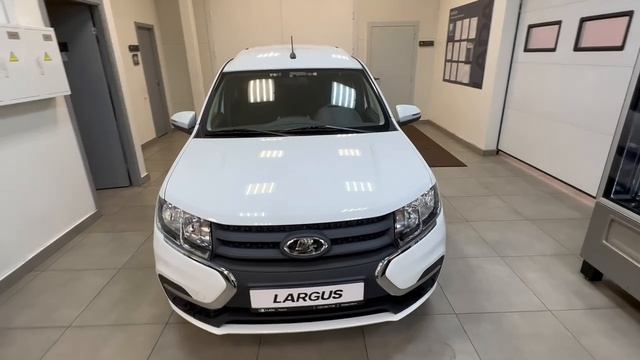 Largus универсал Комфорт 7 мест 1.6 90 л.с. МТ Ледниковый